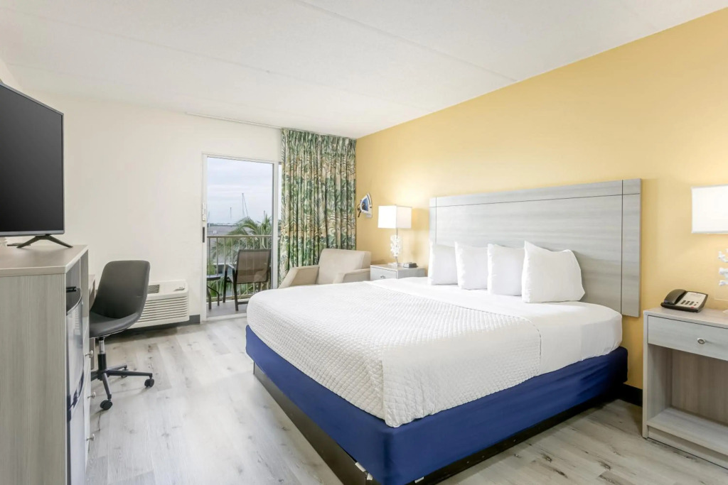 Hutchinson Island Hotel