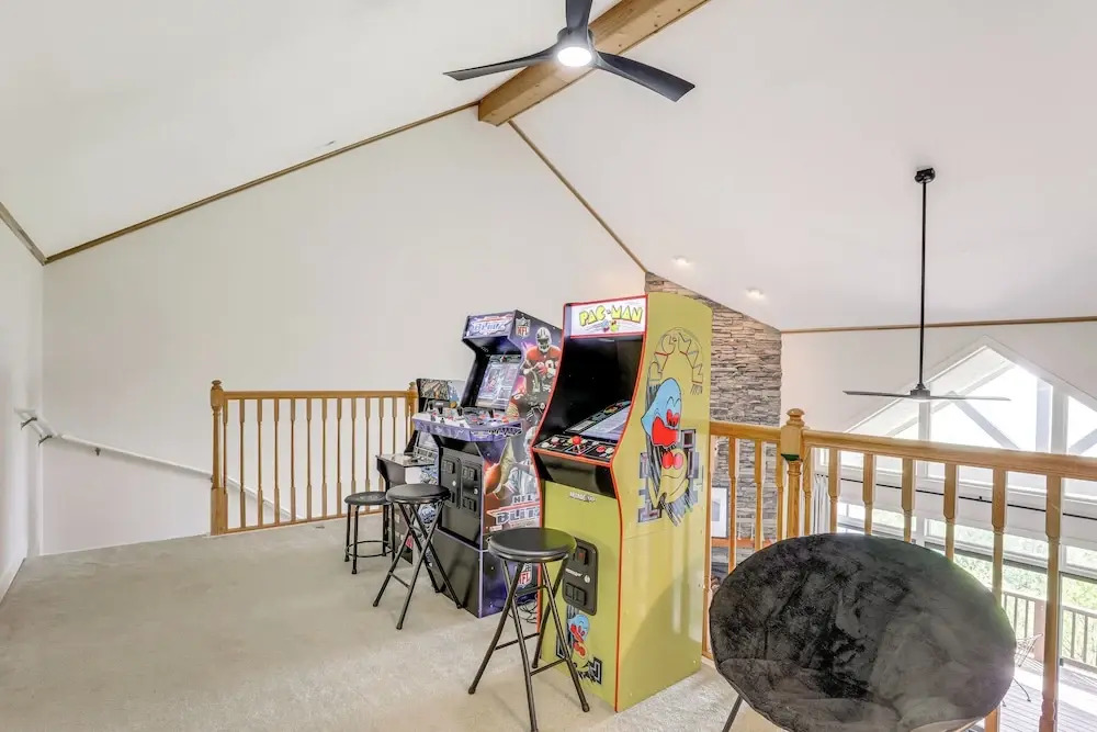 Family Fun in Sugar Mtn! Mountaintop Gem w/ Views