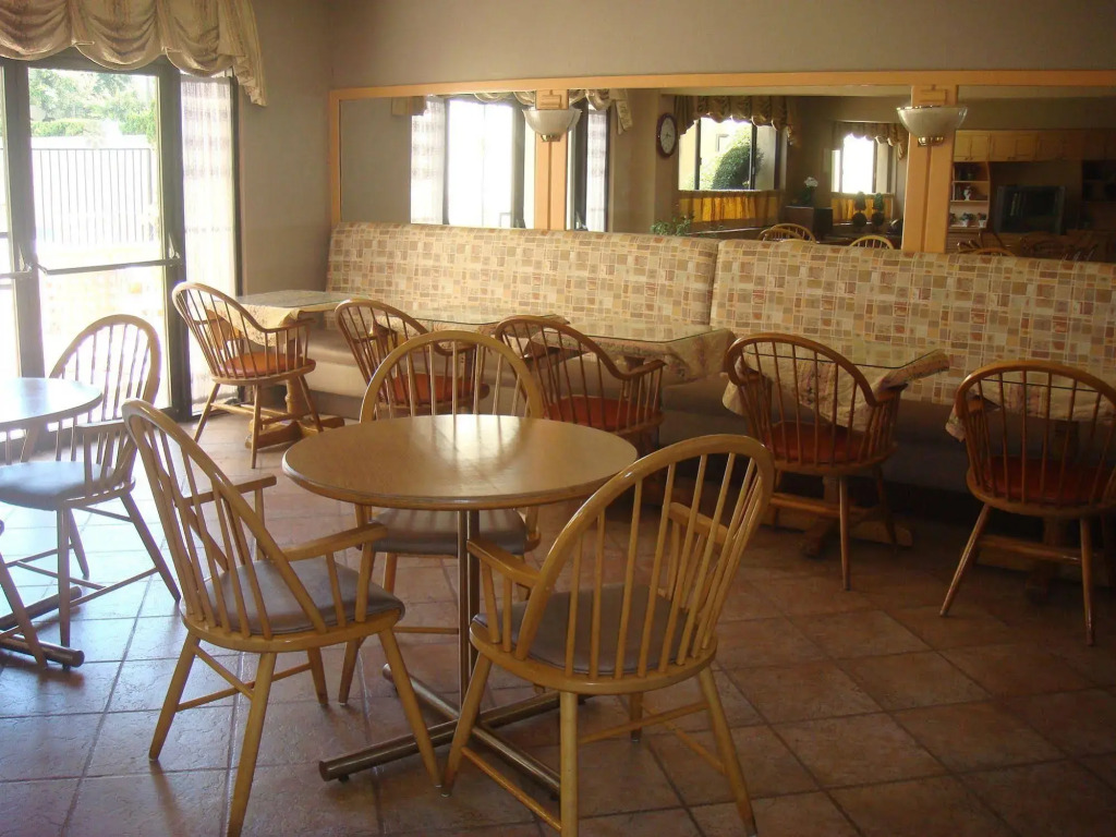 Portside Inn & suites