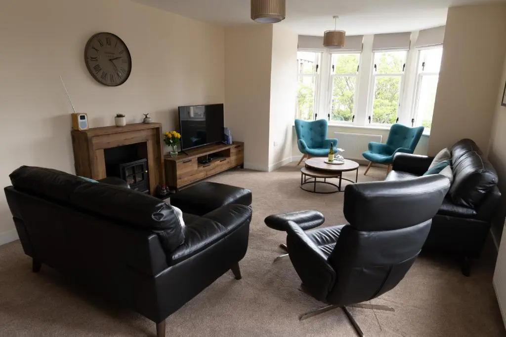 Harbour Street Apartment