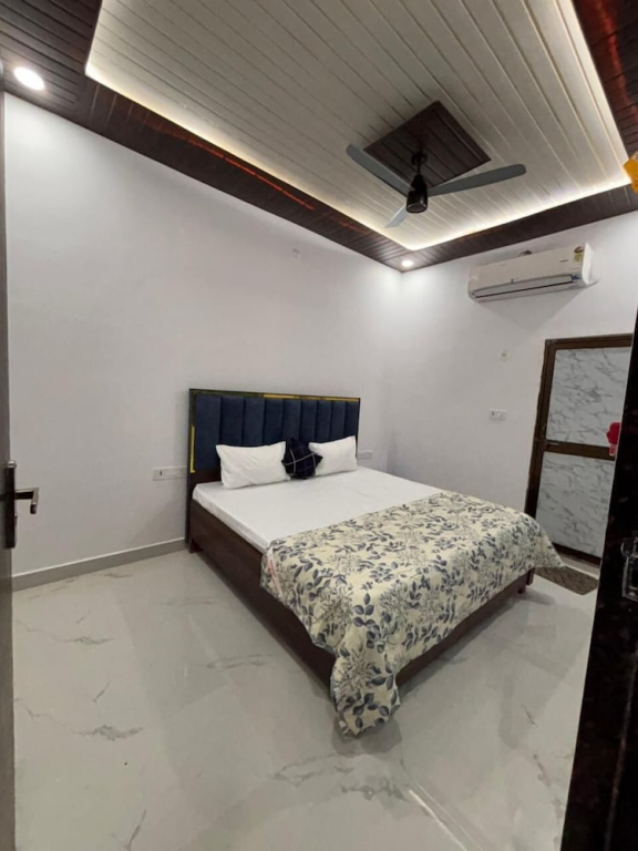 Suryavanshi Guest House