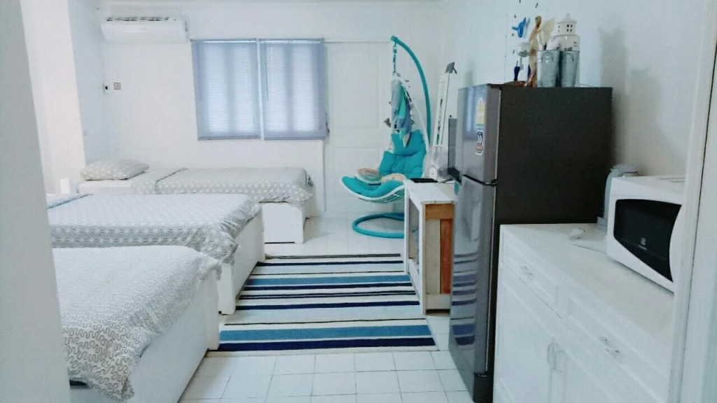 Hug Home I