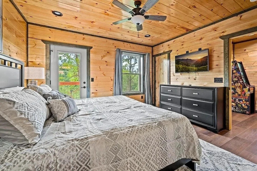 Moonlight Ridge 2 Bedroom Cabin