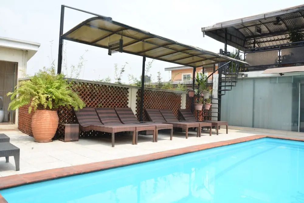 Aishar Residence