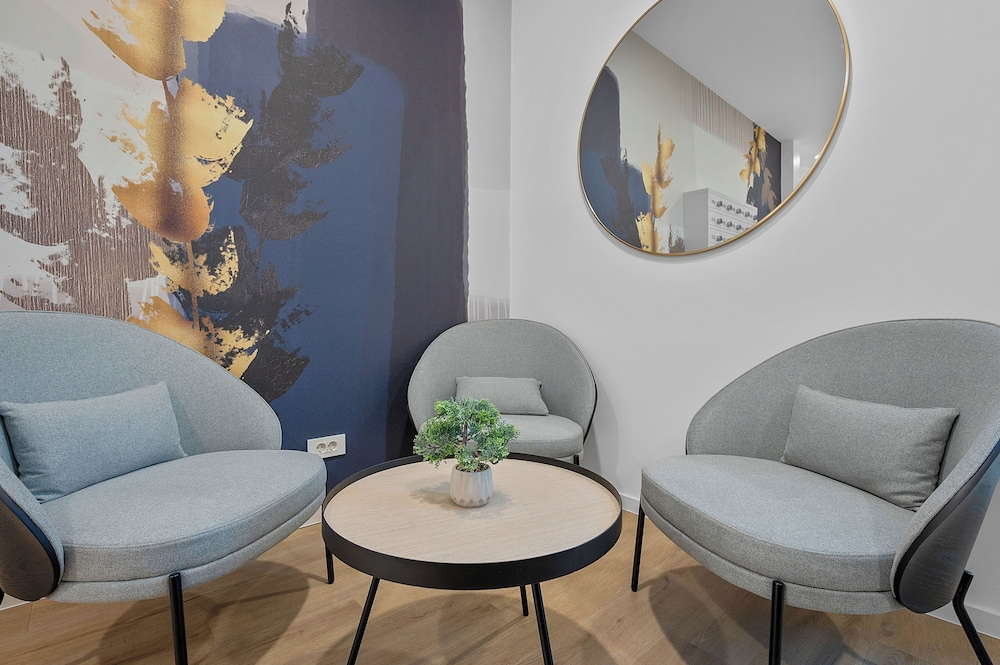 Enjoy Apartments and Suites