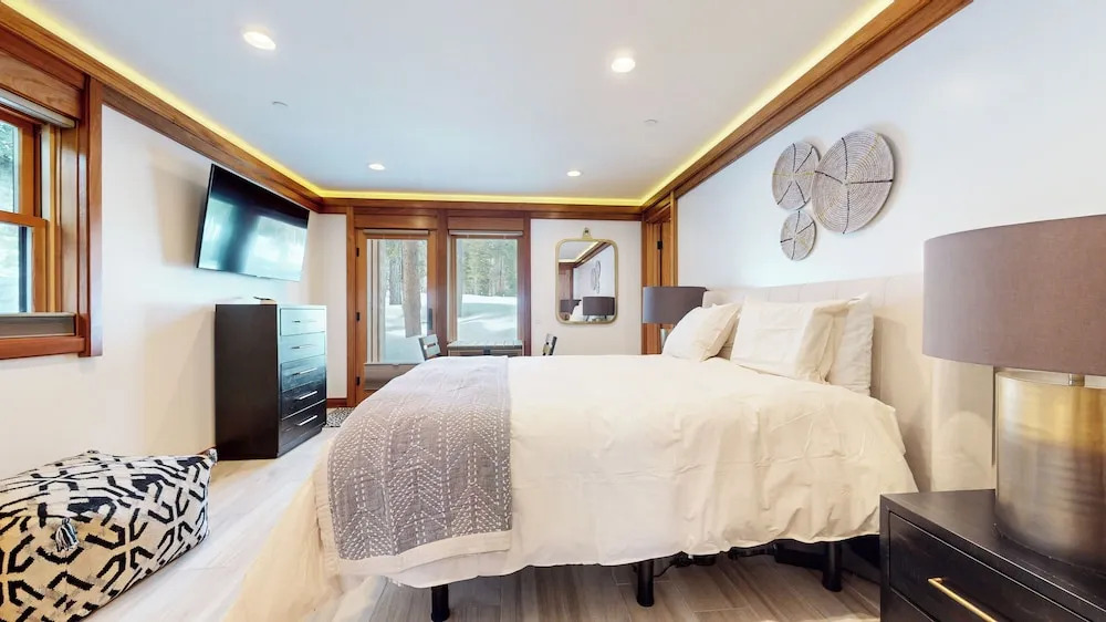 Obsidian Ski & Golf Villa - 3 BDR Prime Location
