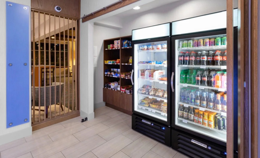 Holiday Inn Express Hotel & Suites Minneapolis-Downtown Convention Center by IHG