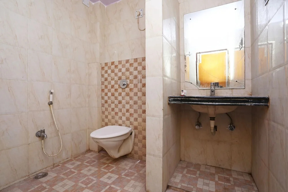 Hotel Vineet by OYO Rooms