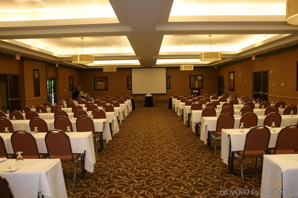 Crowne Plaza Little Rock