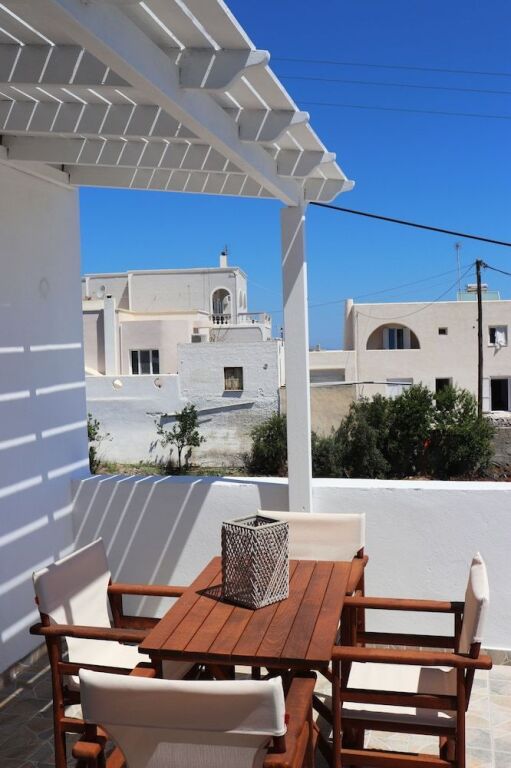 Aerenia Luxury Suites