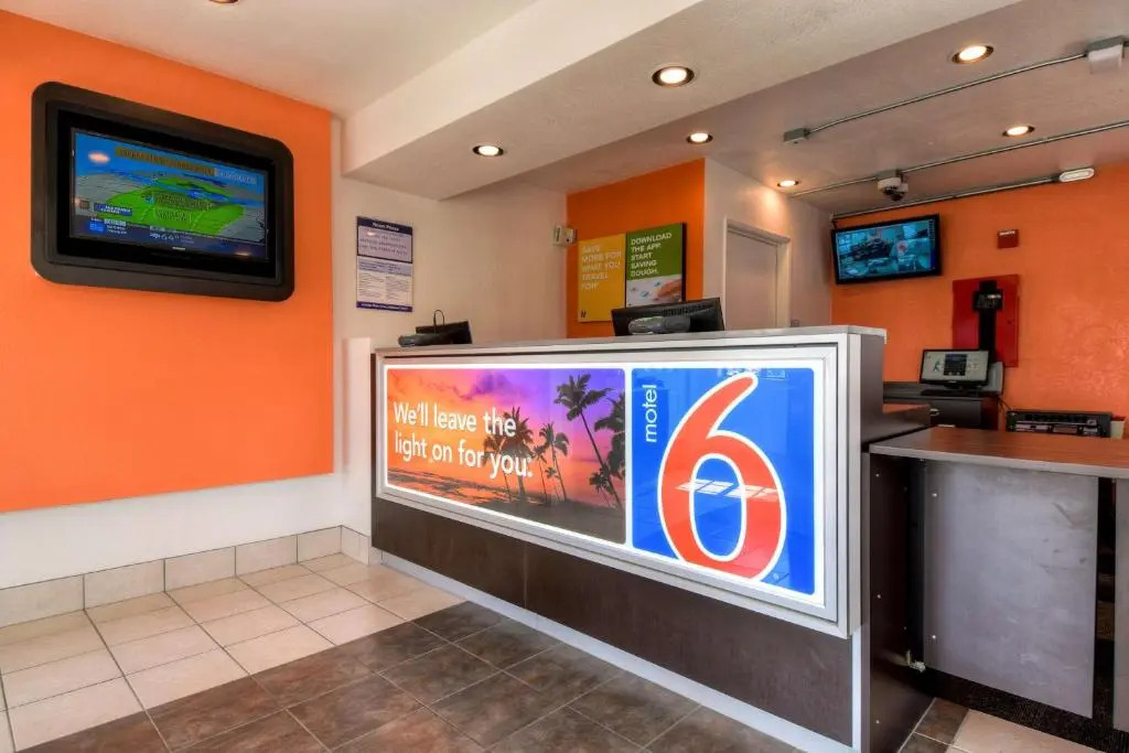 Motel 6-Escondido, CA