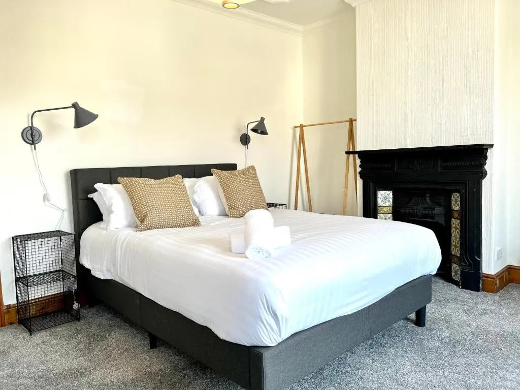 Whitchurch House by Switchback Stays