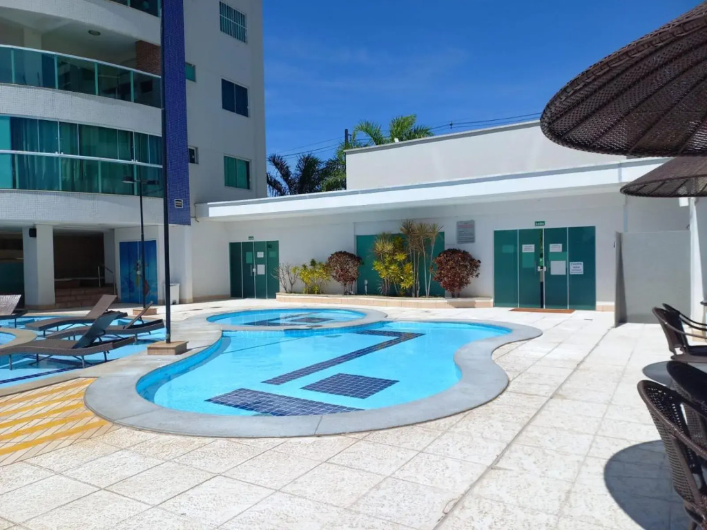 Apartamento com varanda gourmet e churrasqueira Caldas Nova