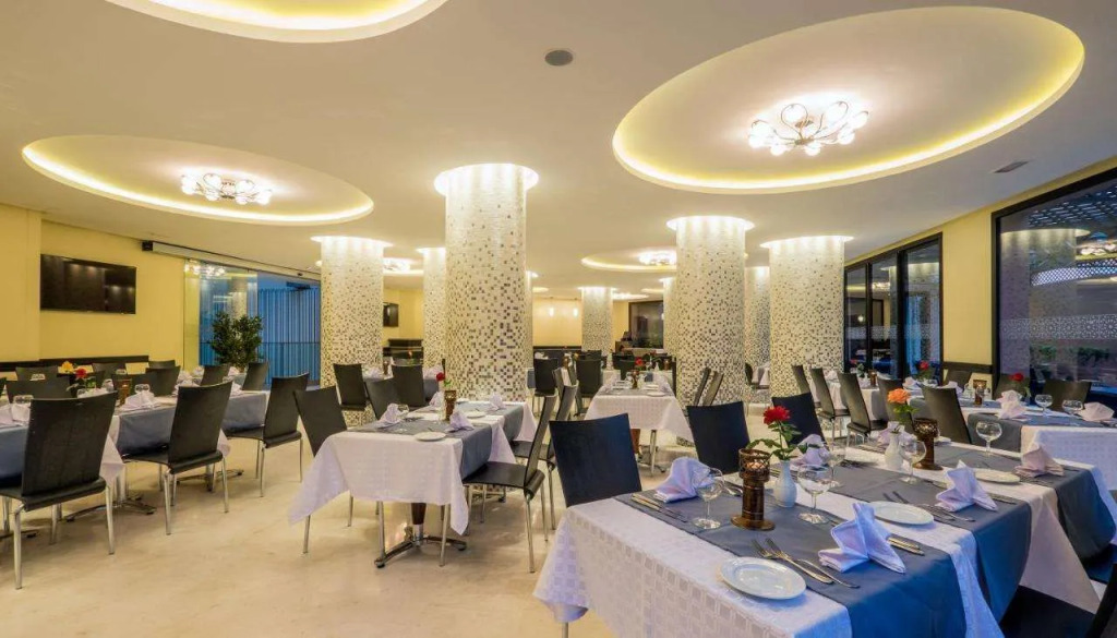 Курортный отель Ayoub Spa