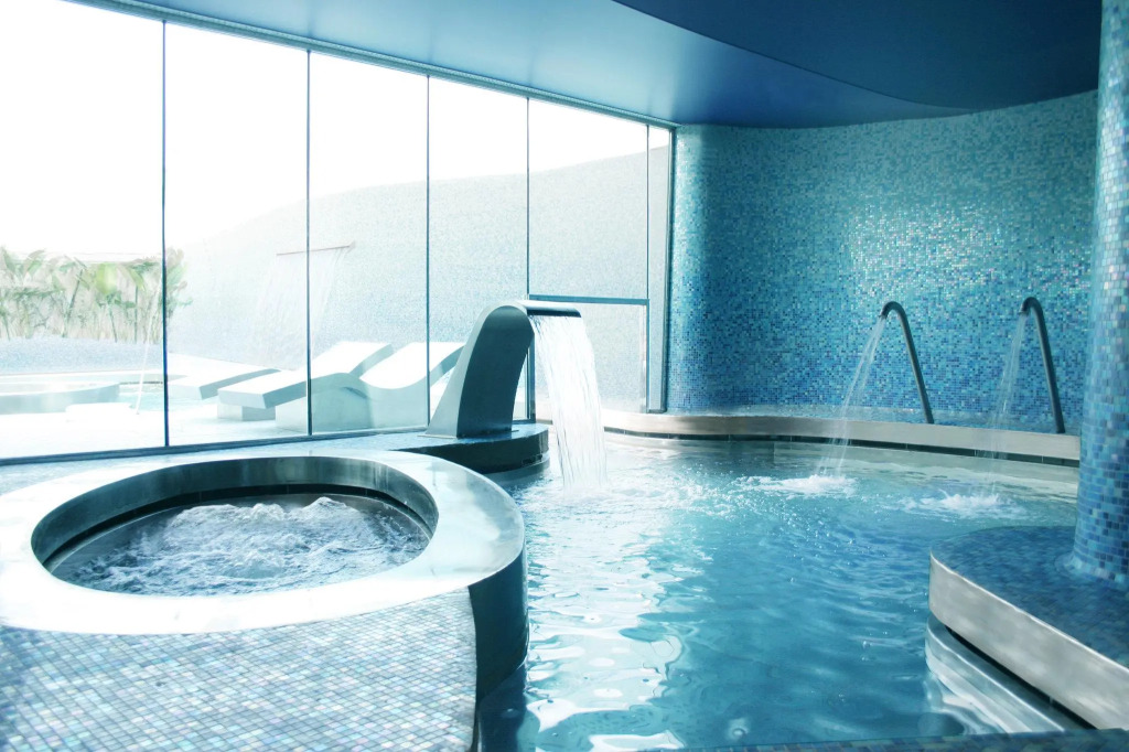 Las Arenas Balneario Resort