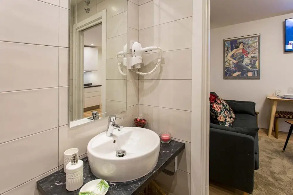 Hospedium GoodRooms Apartments