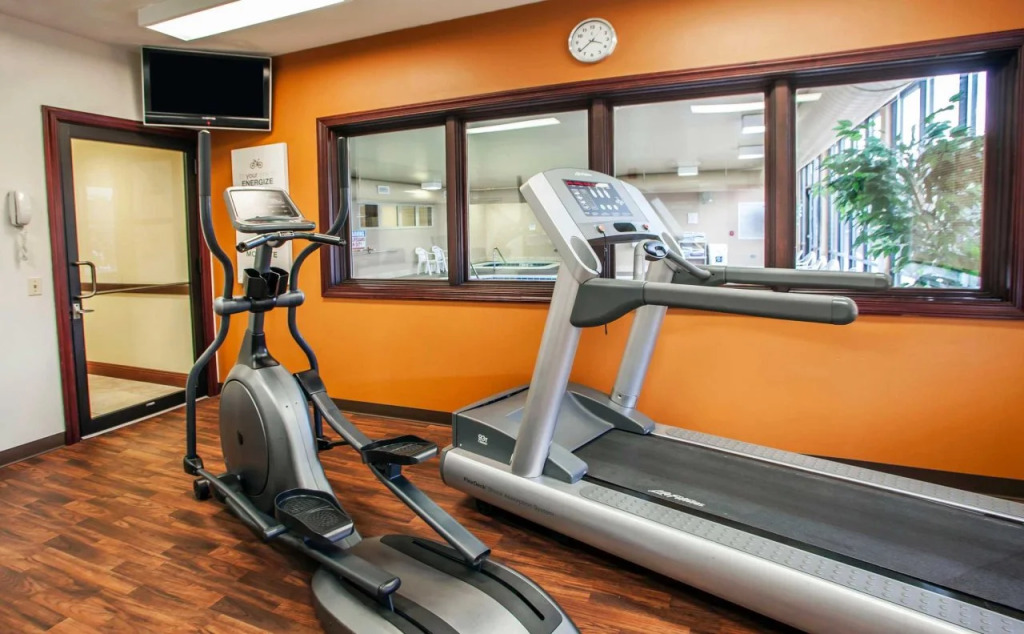 Comfort Suites Elgin Northwest