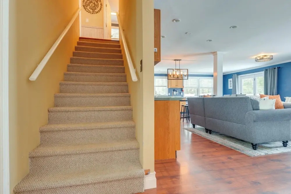 Golf, Hike & Unwind: Spacious Dover Retreat!