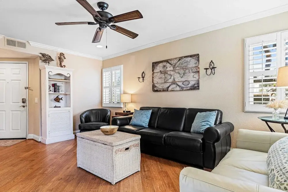 Close to Beach w/ Patio & Resort Amenities The Point at Corniche by Avantstay Str16-0458