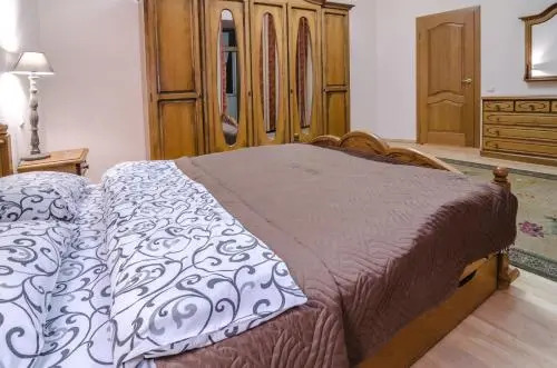 Rentkiev Sofievska Str.17