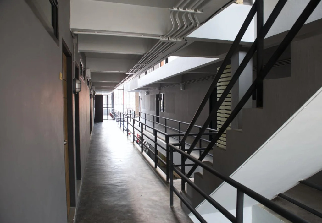 9 Hostel