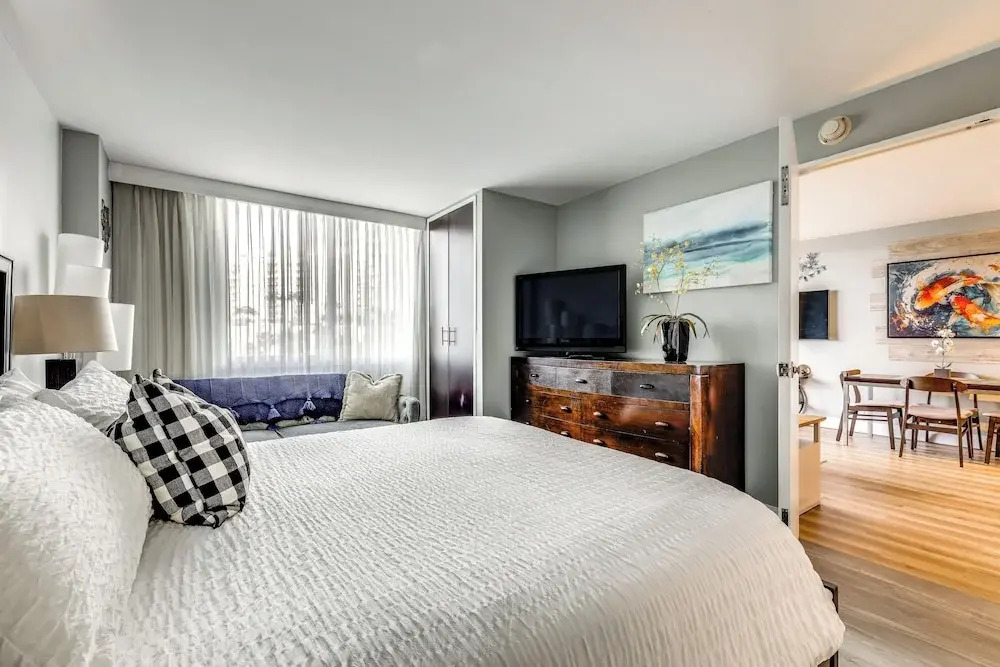 Modern Ft Lauderdale Condo ~ 7 Mi to Airport!