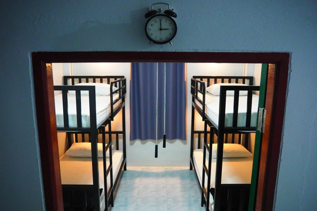 Wayla Hostel - Adults Only