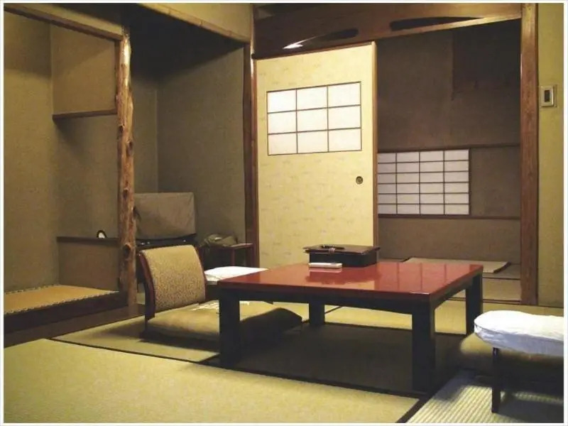 Hiiragiya