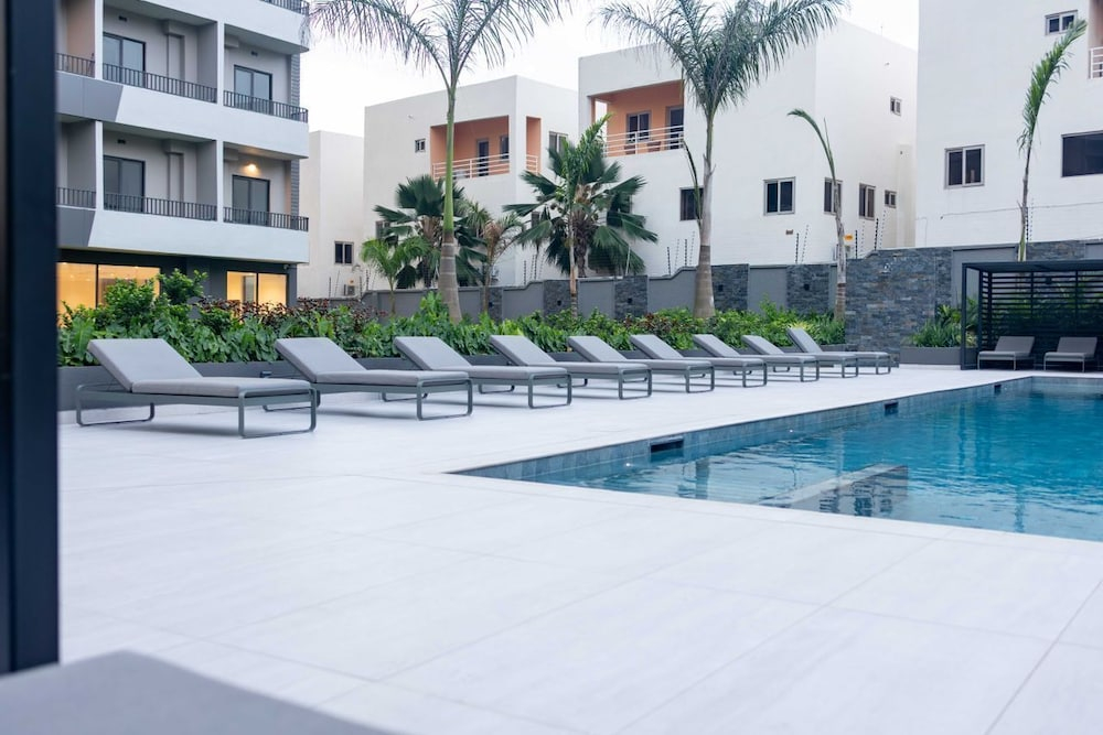 Peravi Suites at The Bantree