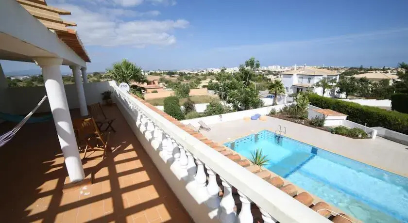 Quinta do Alto - Surf & Guesthouse