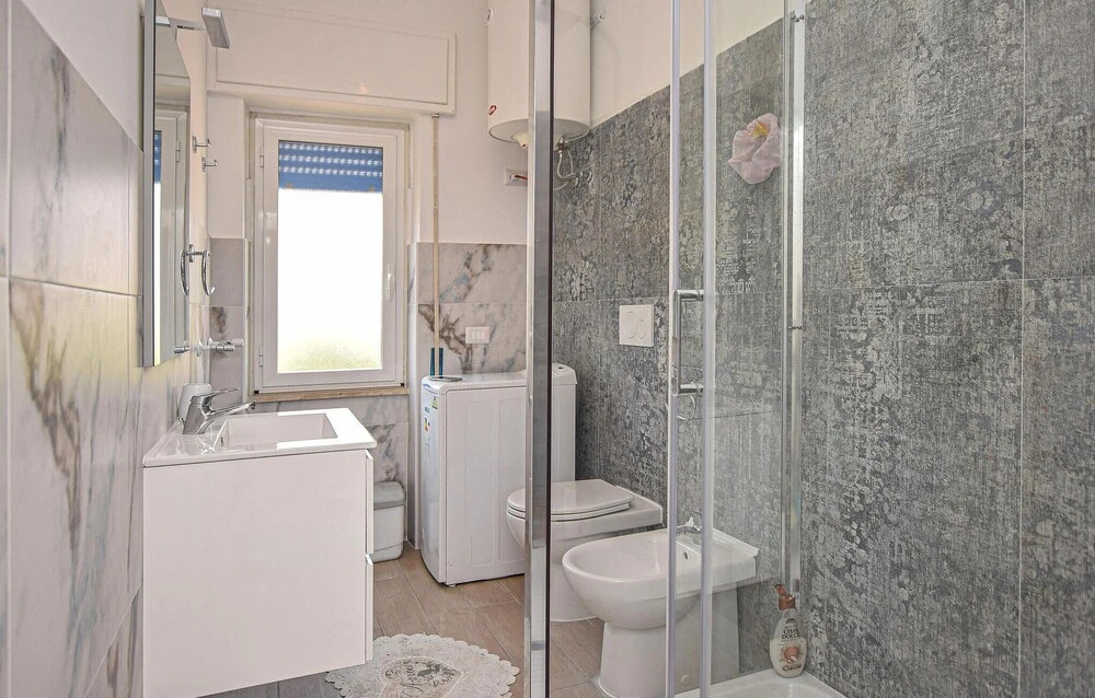 Amazing Apartment in Lavinio With 3 Bedrooms and Internet