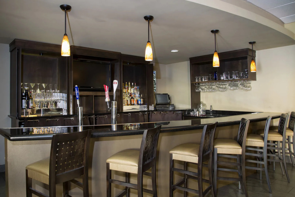 staySky Suites I-Drive Orlando Near Universal