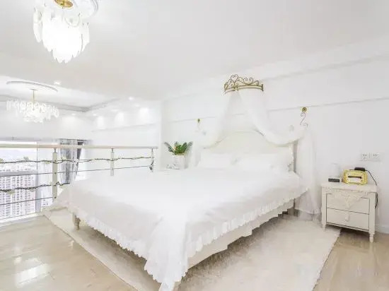 Extraordinary Meisu Apartment