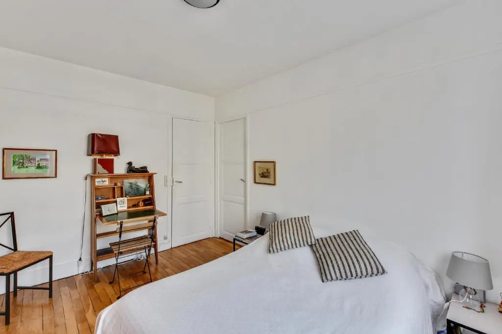 Design apartment with terrace by Weekome