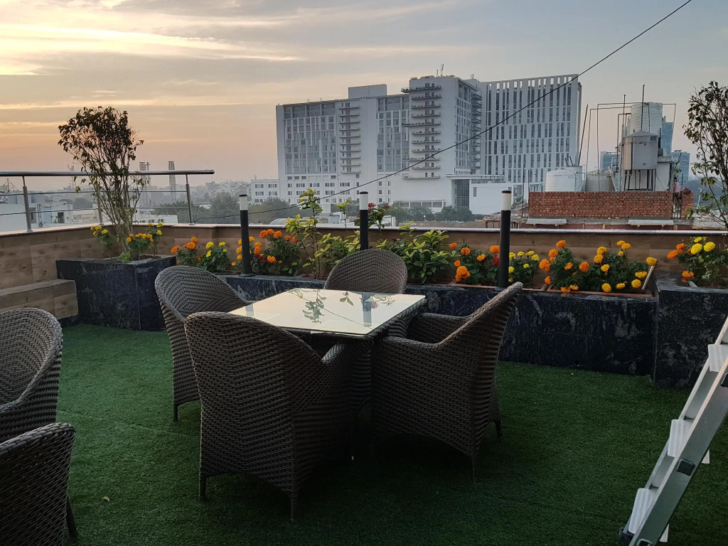 The Global Hotel by Platinum I 100m Medanta Hospital I Sector-38 I Gurgaon