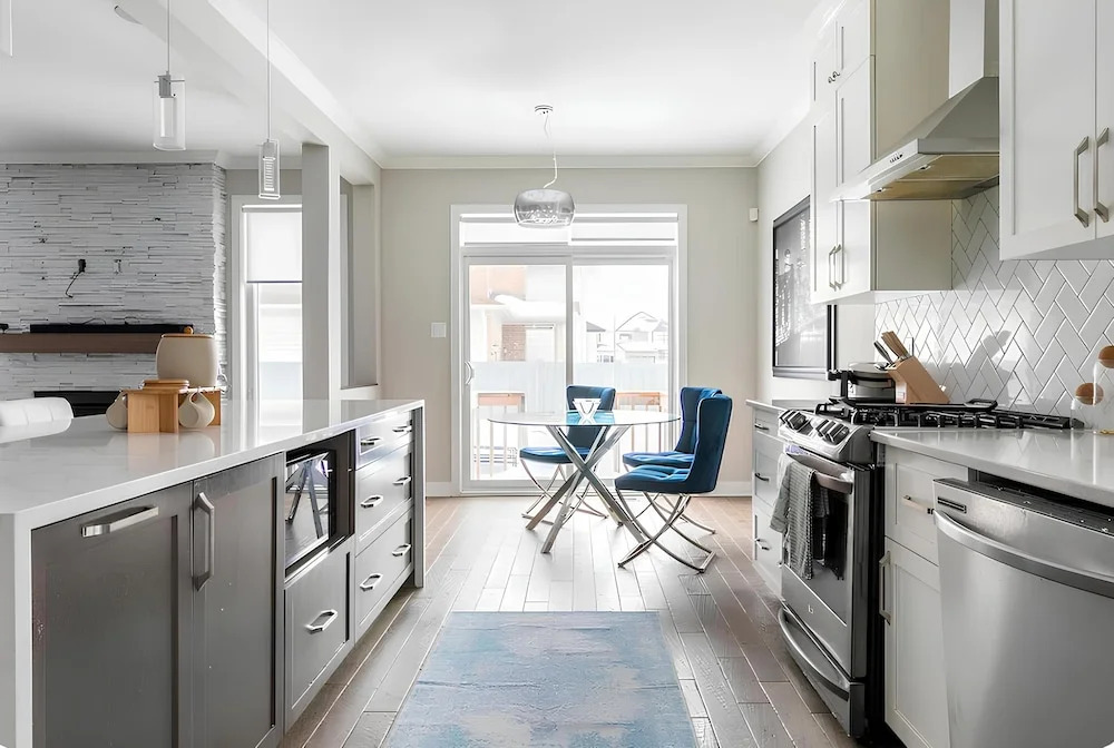 Cheerful and Modern