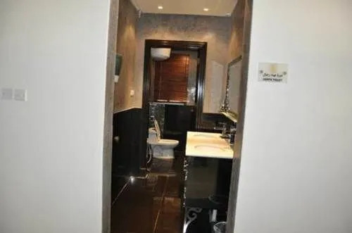 Towlan Hotel Suites 1