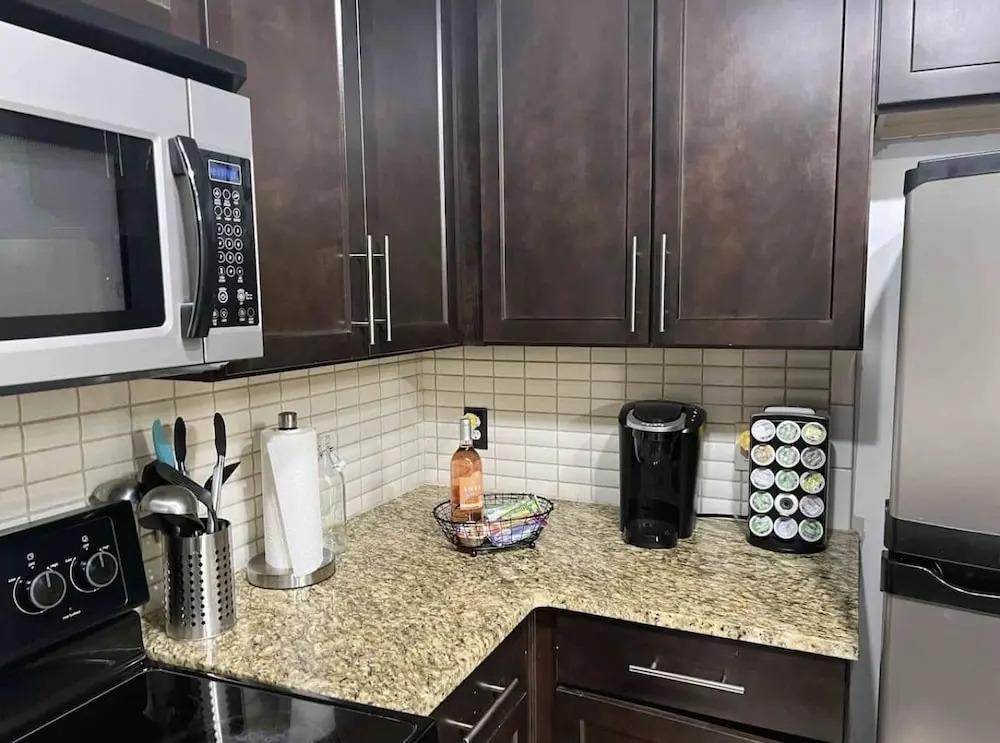 2 Two King Bed Buckhead Condo