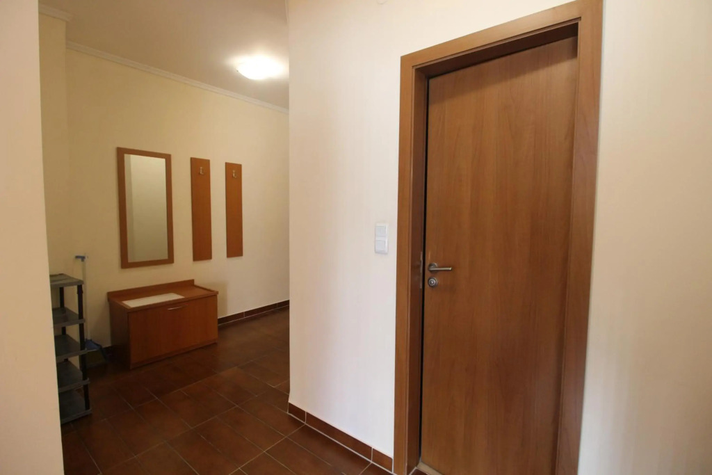 2 bedroom apartment near Gondola