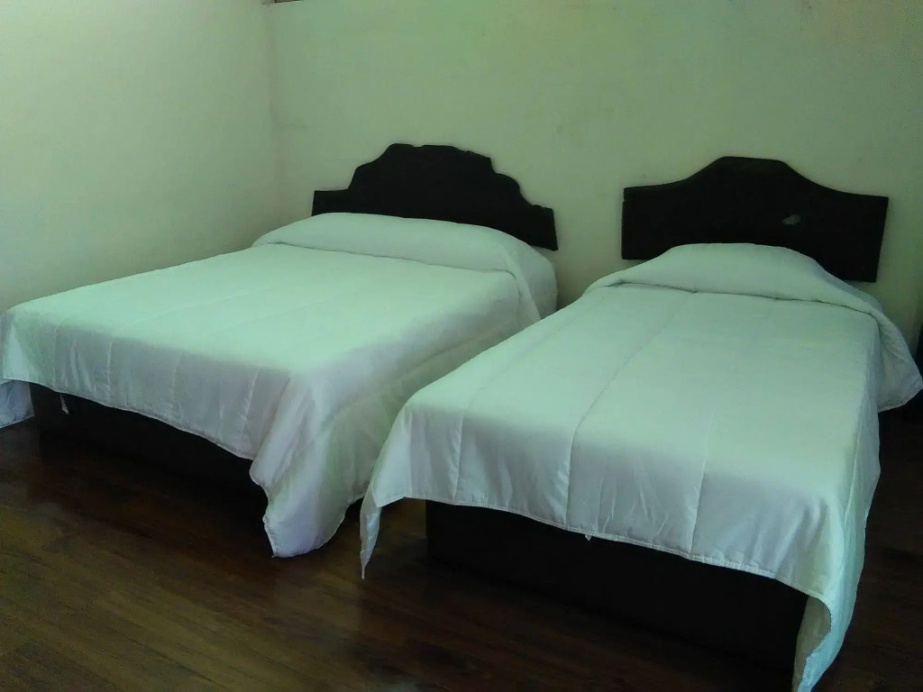 Kuching Waterfront Lodge