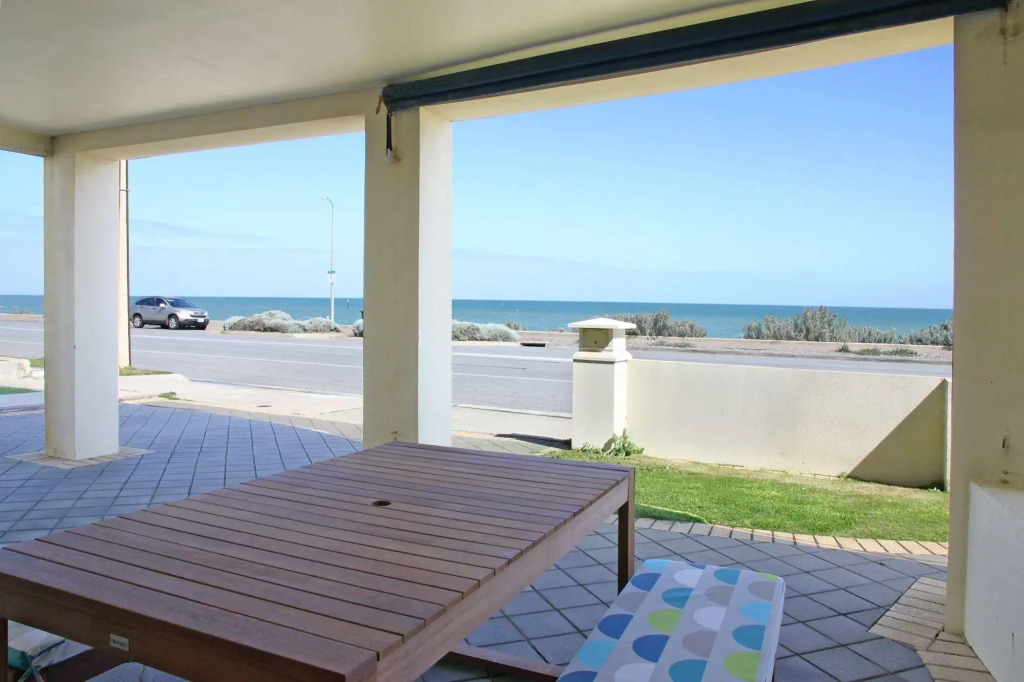 Seaview Sunset Holiday Apartments