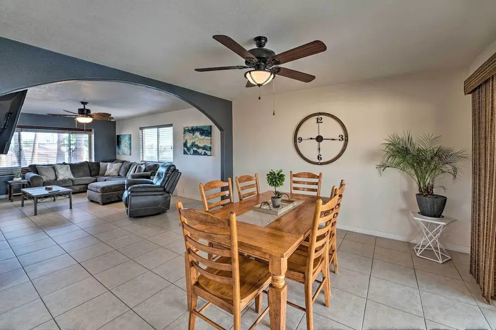 2 Mi to Dtwn: Lake Havasu City Oasis w/ Pool