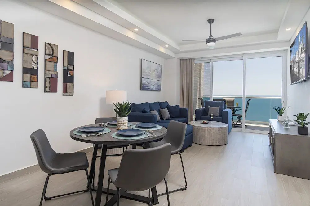 Relax and Splash in Paradise Encantame Towers C 1703