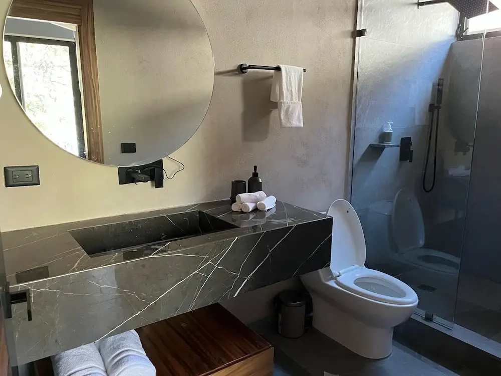 Serenzzo Hotel & Cuisine