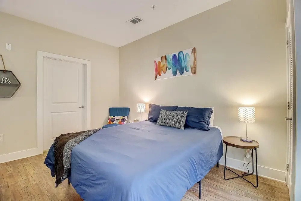 Frontdesk - Mezzo 1 Southpark Apts Charlotte, NC
