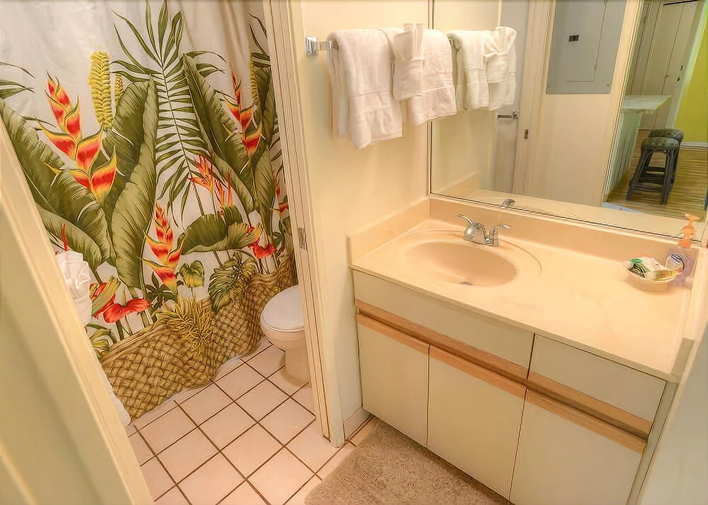 Maui Banyan F103 - Two Bedroom Condo