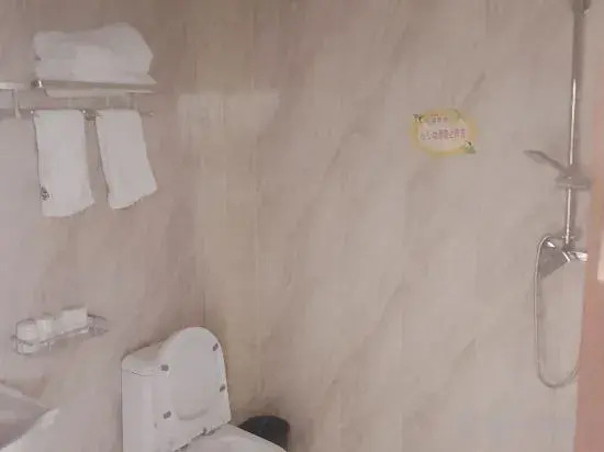 Hospitable Yisheng Jiahe Homestay