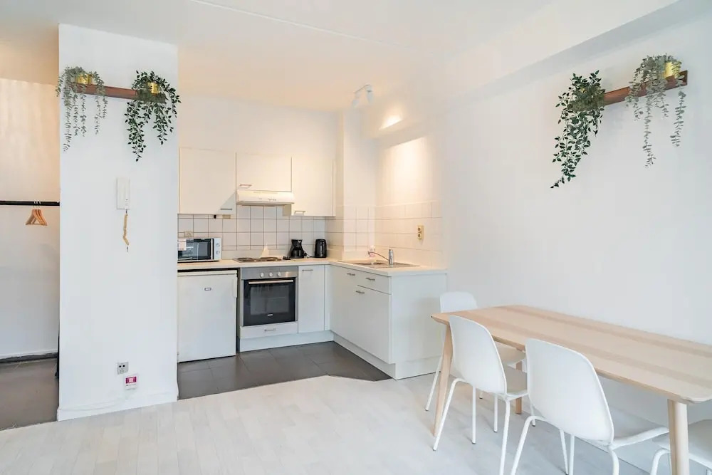 Classic 1 Bedroom Apartment in Antwerp