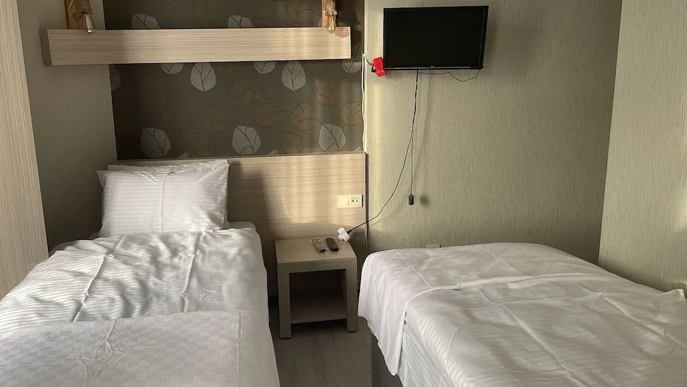 Pacific Hotel