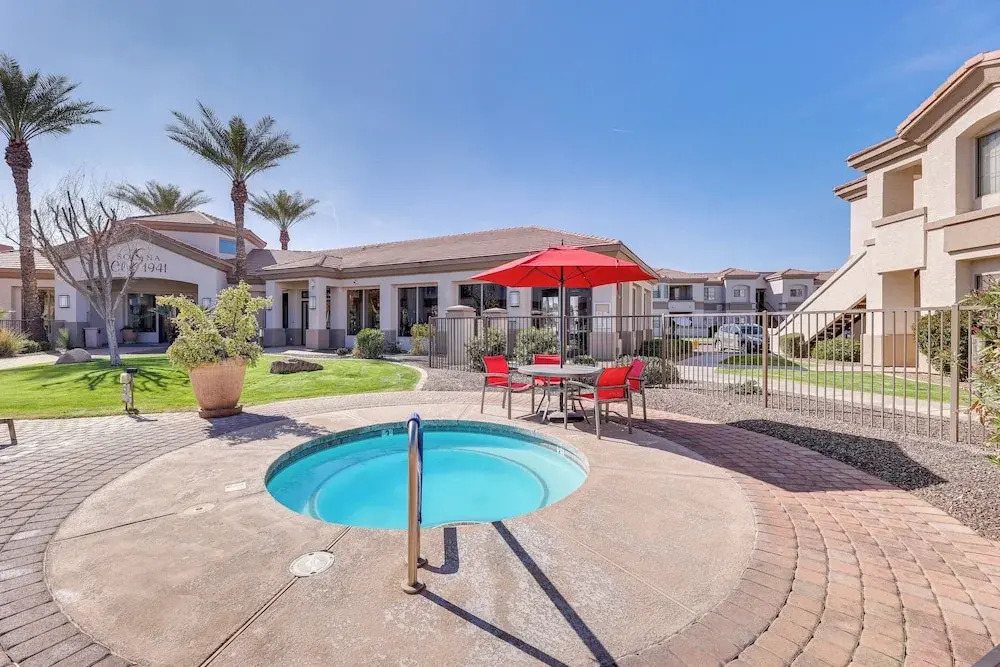 Pool Access, Near Spring Training! Mesa Retreat